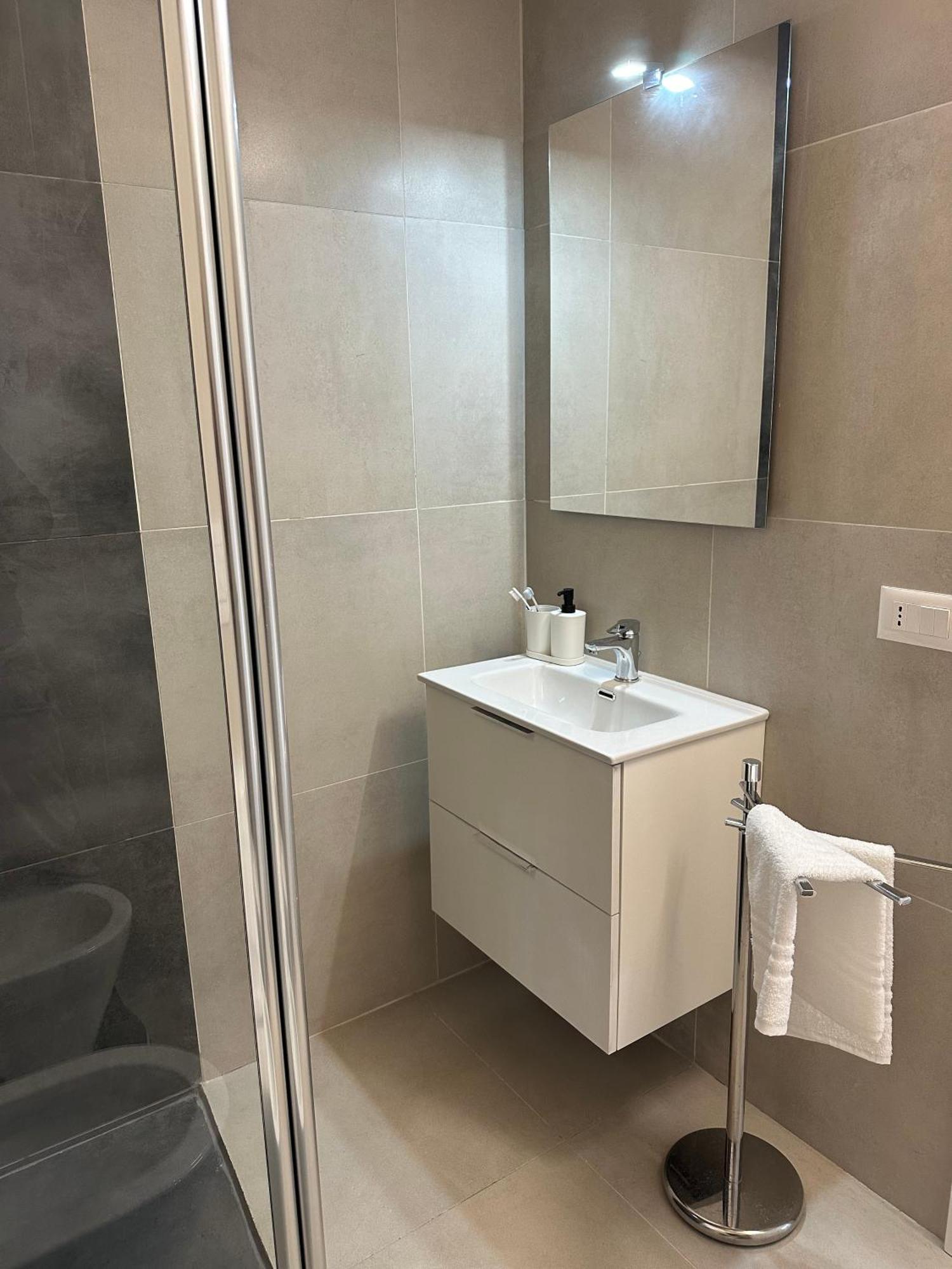 ג'נובה Mosaic Inn מראה חיצוני תמונה