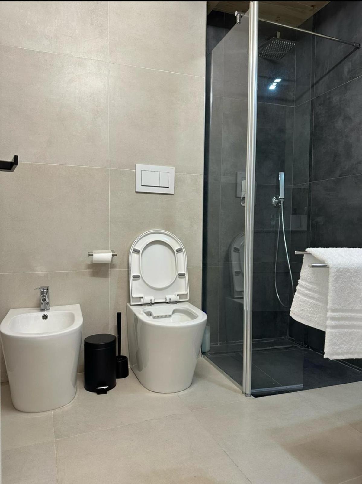 ג'נובה Mosaic Inn מראה חיצוני תמונה